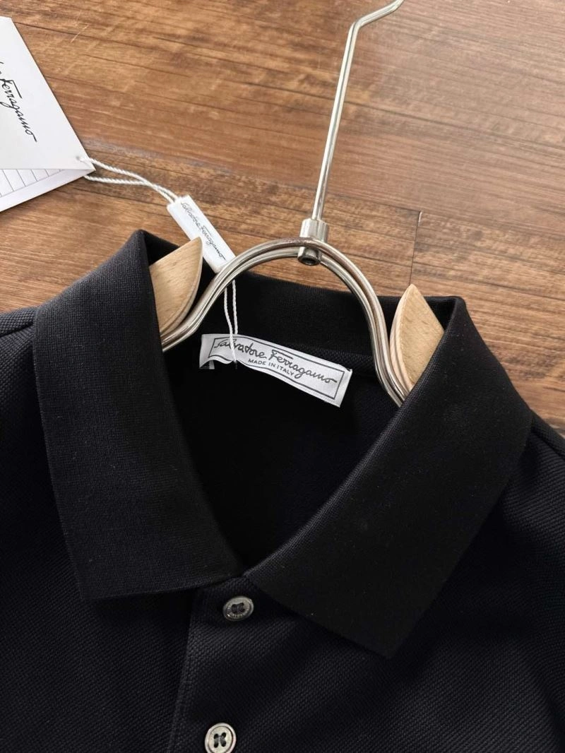 Versatile Ferragamo T-Shirts 161708