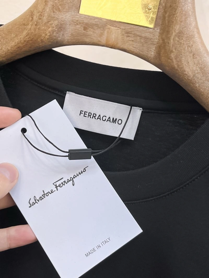 Stretchable Ferragamo T-Shirts 161721