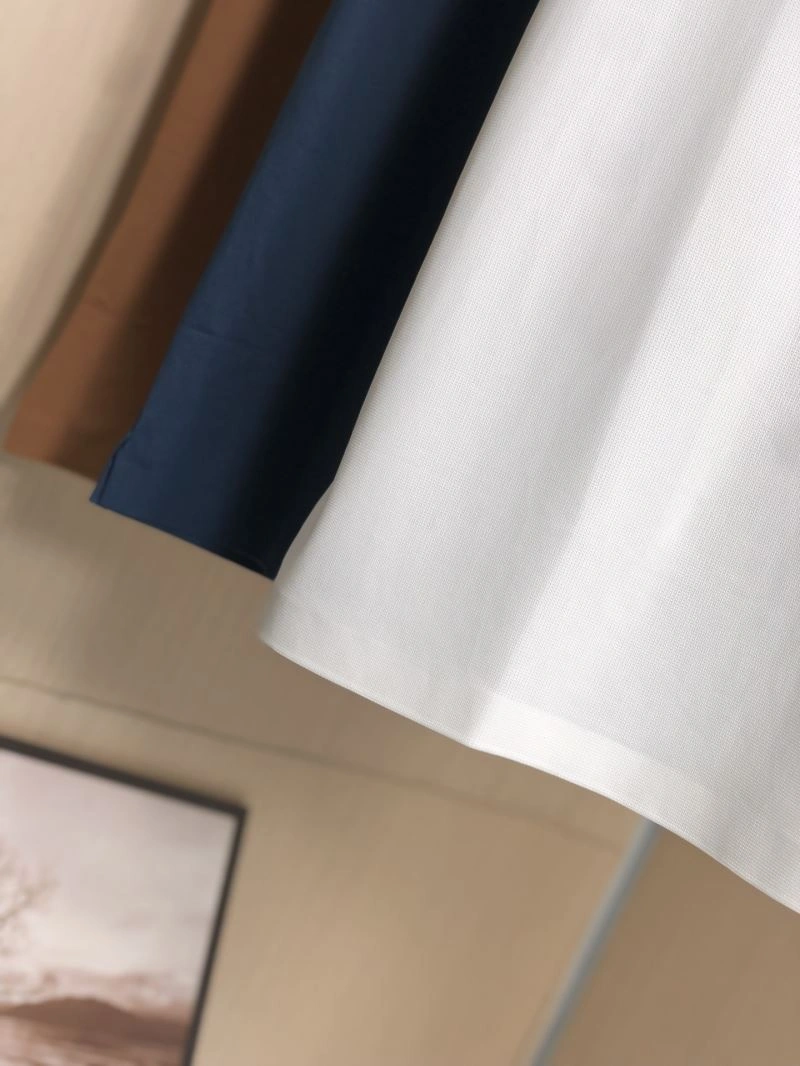 Chic Ferragamo T-Shirts 158515