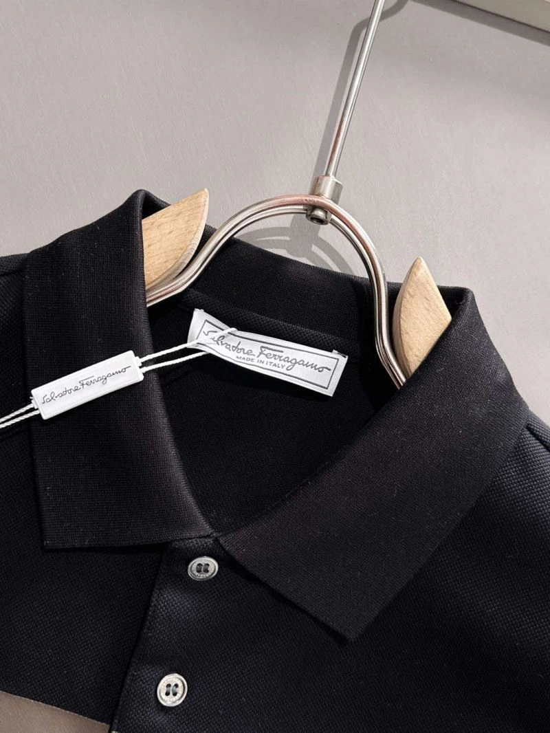 Effortless Ferragamo T-Shirts 158548