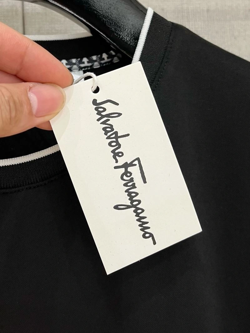 Ferragamo T-Shirts Chic 158478
