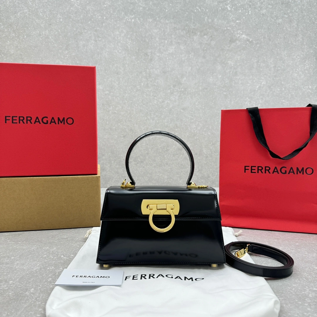 UrbanStyle Ferragamo Top Handle Bags 69647