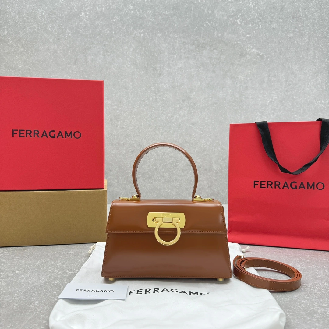 Casual Ferragamo Top Handle Bags 69617