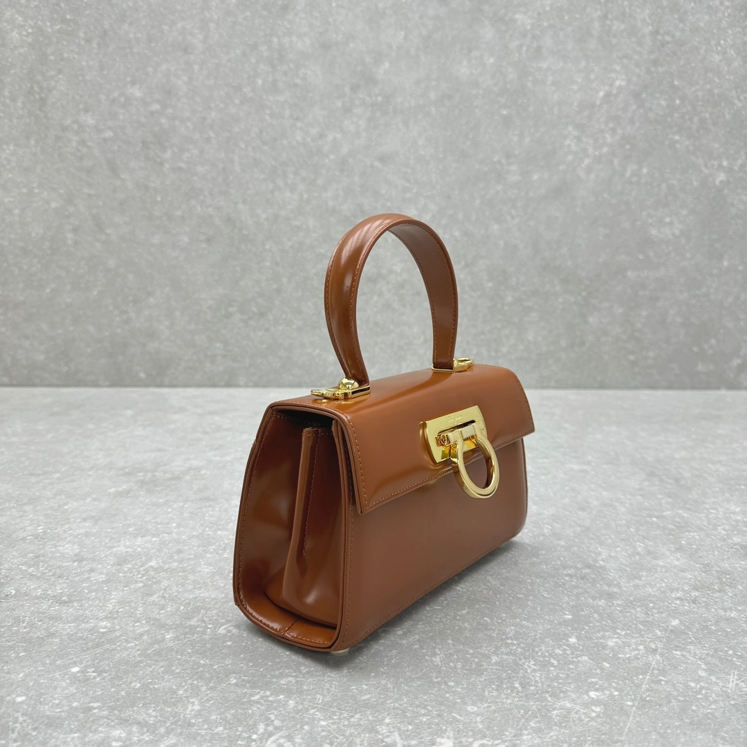 Casual Ferragamo Top Handle Bags 69617