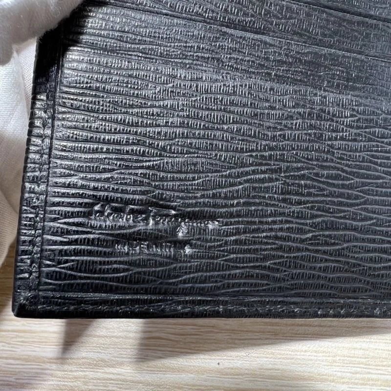 Vibrant Ferragamo Wallets Purse 38600