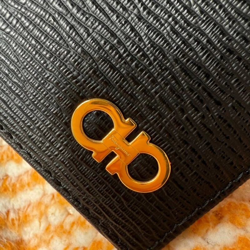 Vibrant Ferragamo Wallets Purse 38600