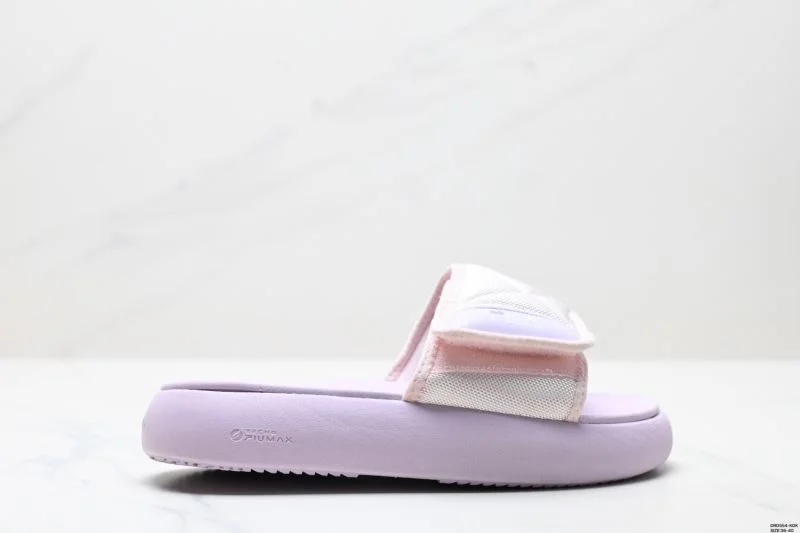 Vibrant Fila Sandals 3545