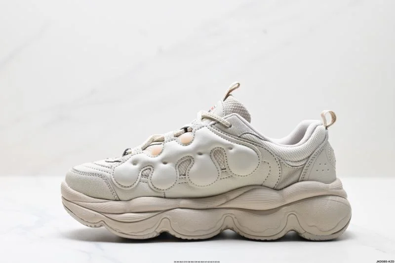 Lightweight Fila Shoes 3588