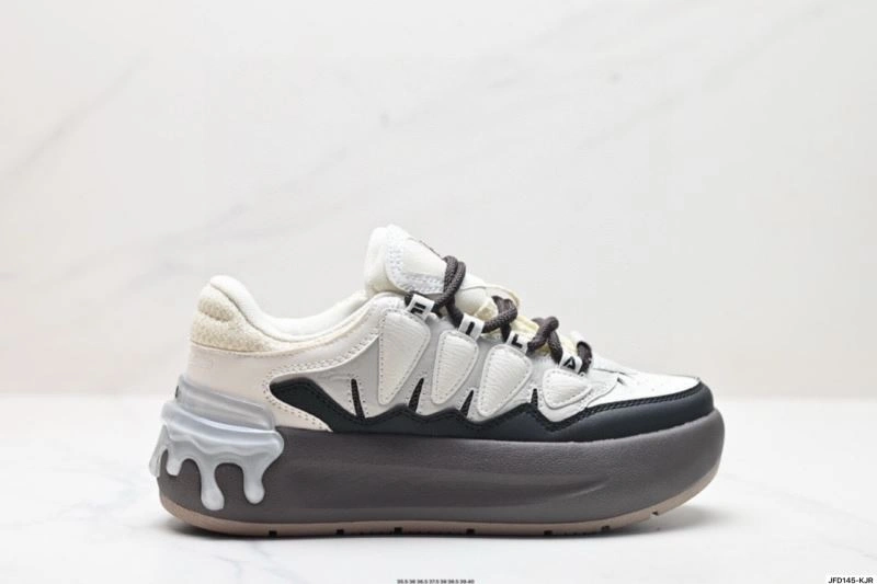 Sleek Fila Shoes 2495