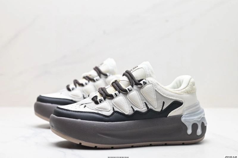 Sleek Fila Shoes 2495