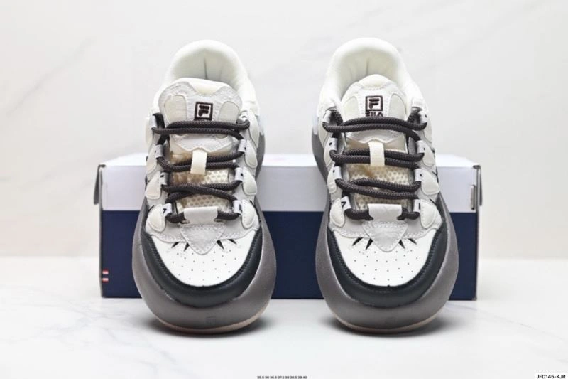 Sleek Fila Shoes 2495