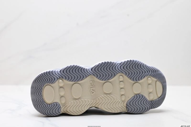 Fashionable Fila Shoes 2467