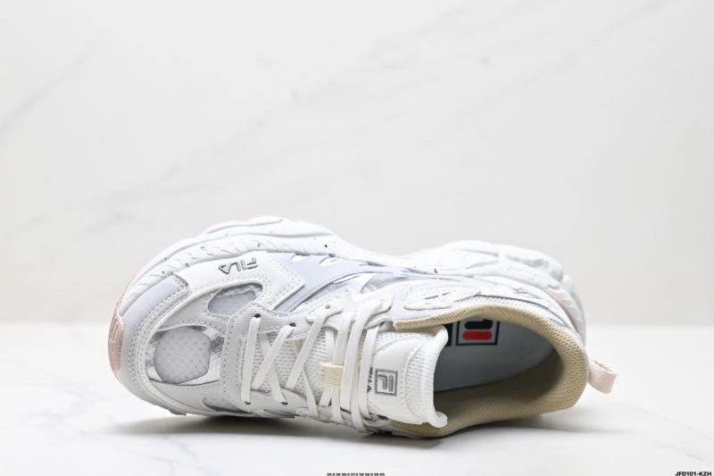 Flexible Fila Shoes 2468