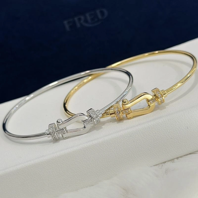 Lightweight Fred Bracelets 213968