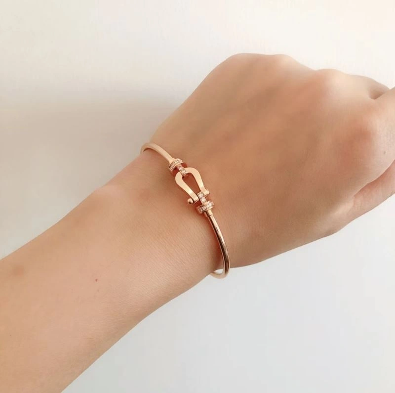 Lightweight Fred Bracelets 213968