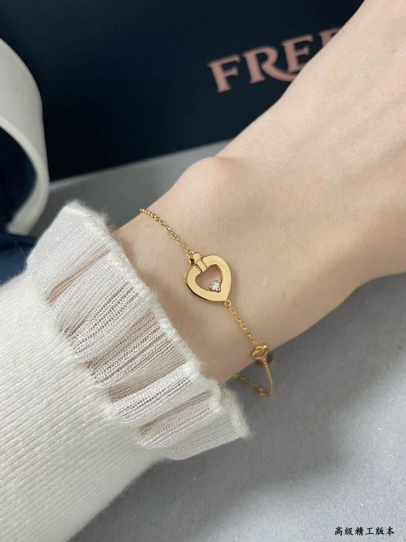 Practical Fred Bracelets 214636