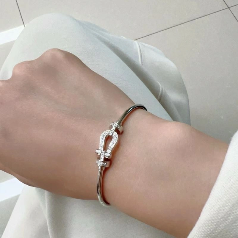 Lightweight Fred Bracelets 213046