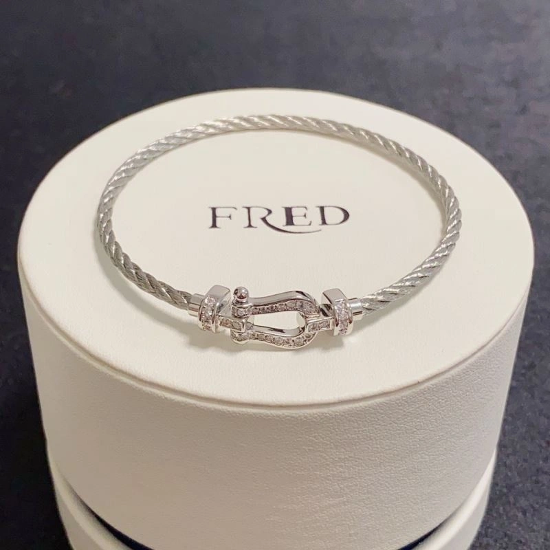 Attractive Fred Bracelets 213029