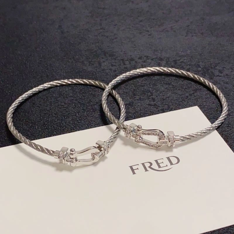 Attractive Fred Bracelets 213029