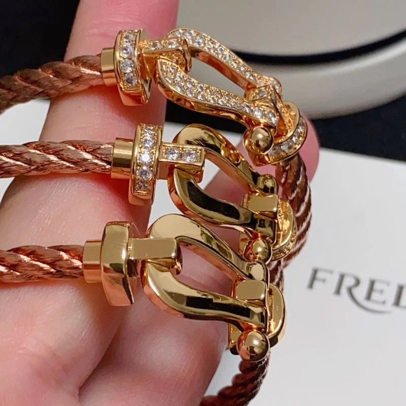 MoistureWicking Fred Bracelets 213009