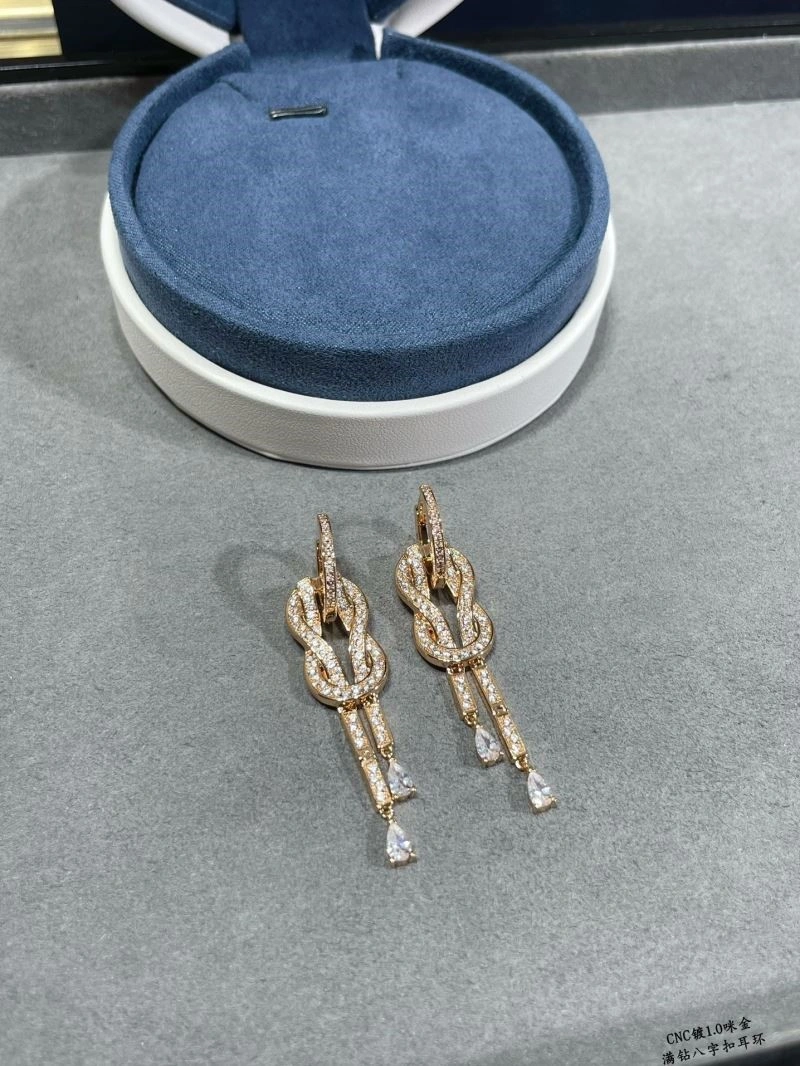 Breathable Fred Earrings 210782