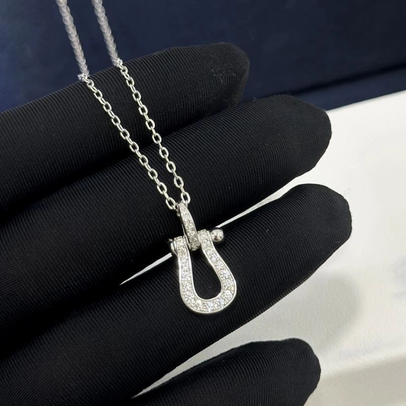 Fred Necklaces TechFriendly 213955