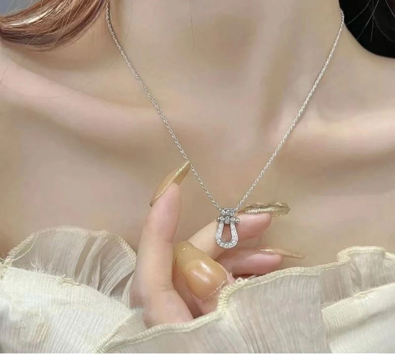 Chic Fred Necklaces 213509
