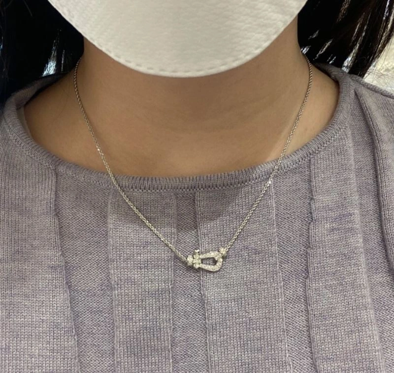 Comfortable Fred Necklaces 214272