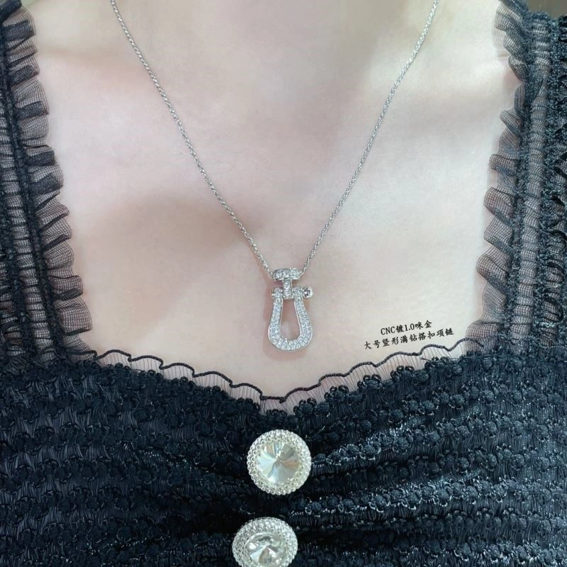Contemporary Fred Necklaces 210780