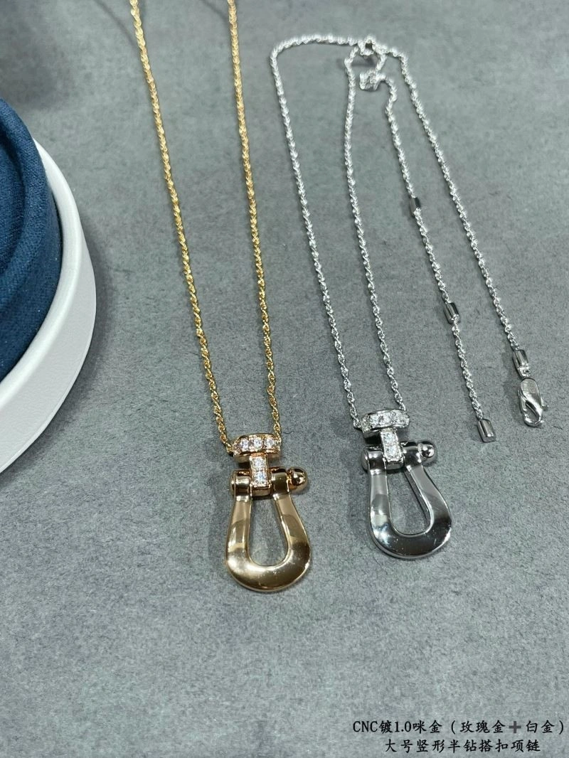 Practical Fred Necklaces 210776