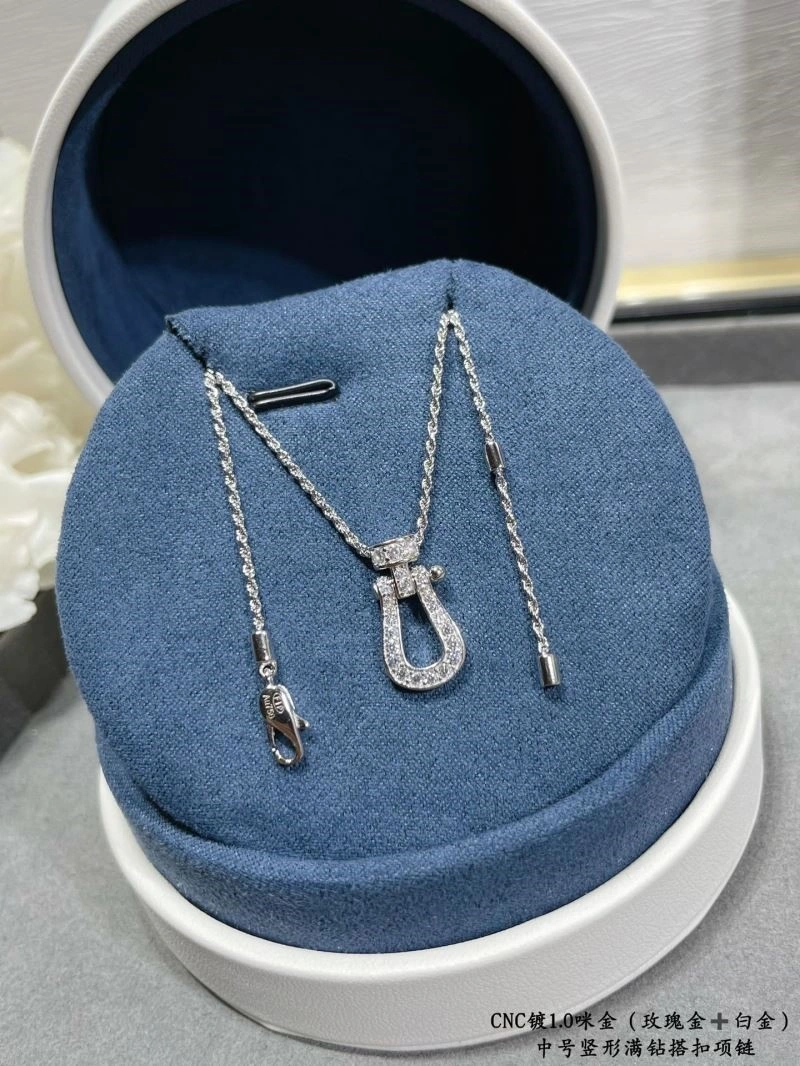 Cozy Fred Necklaces 210774