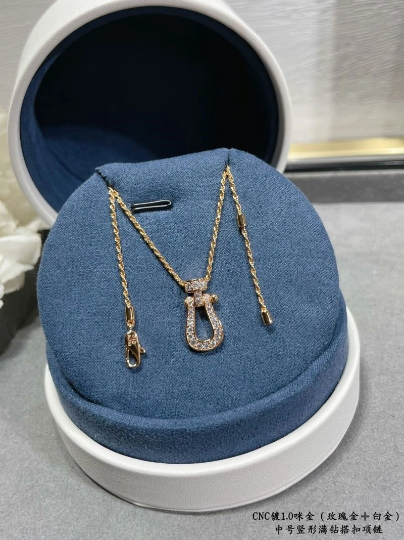 Cozy Fred Necklaces 210774