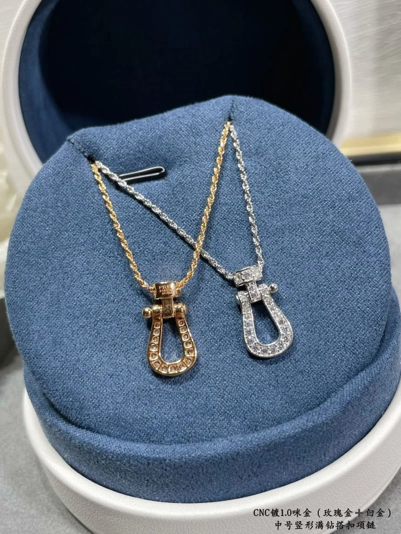 Cozy Fred Necklaces 210774