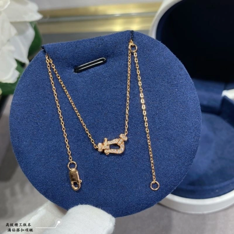 Fred Necklaces Breathable 210779