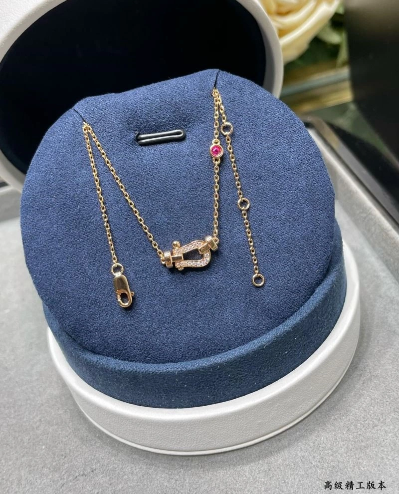 Affordable Fred Necklaces 210770