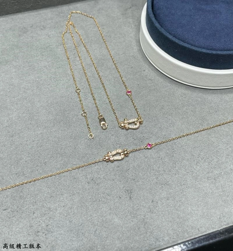 Affordable Fred Necklaces 210770
