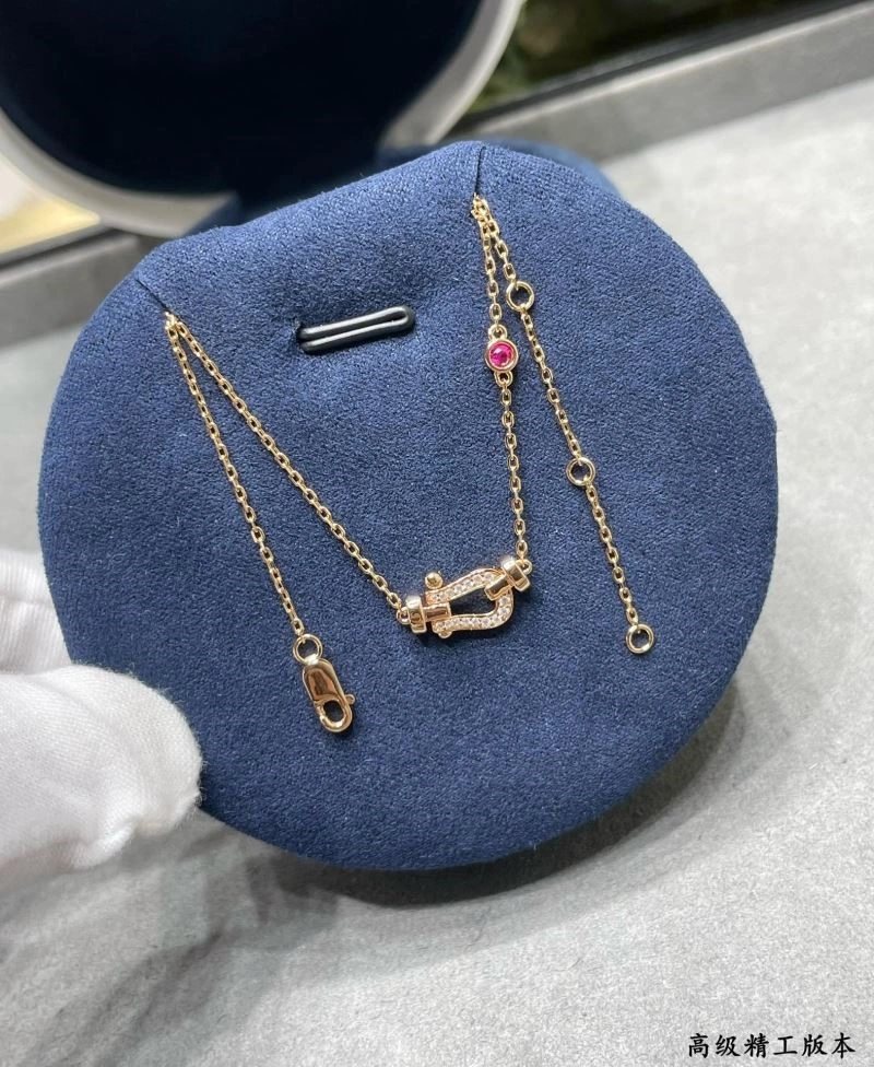 Affordable Fred Necklaces 210770