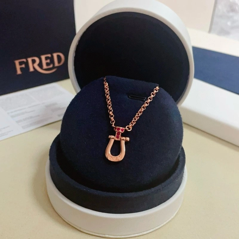 Refined Fred Necklaces 208048