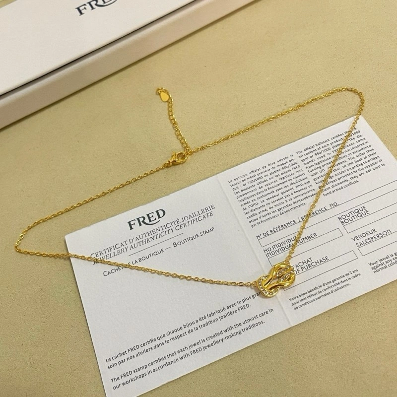 Youthful Fred Necklaces 208044