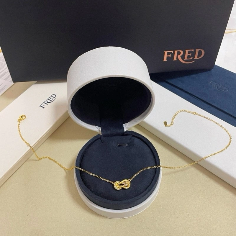 Youthful Fred Necklaces 208044