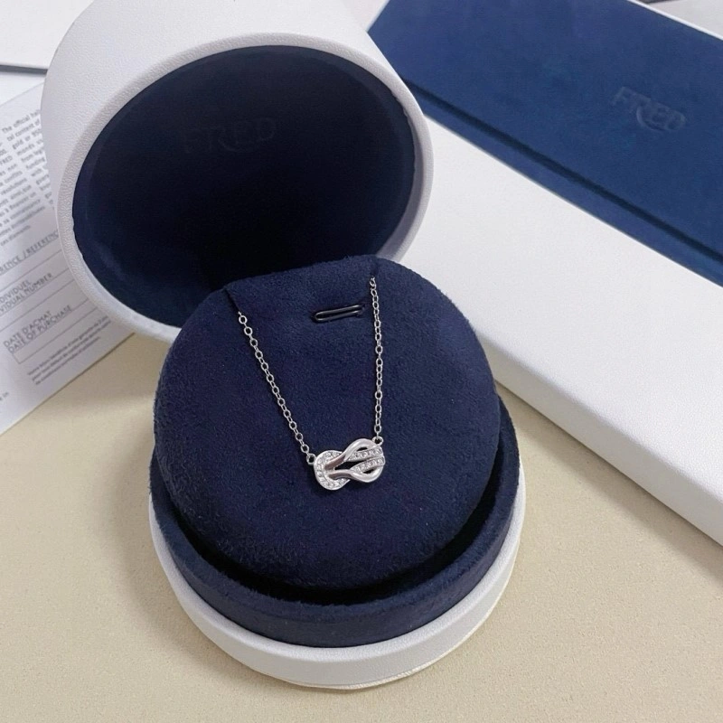 Comfortable Fred Necklaces 208054