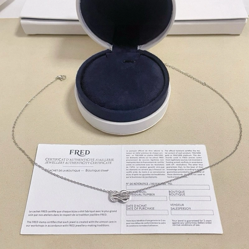 Comfortable Fred Necklaces 208054