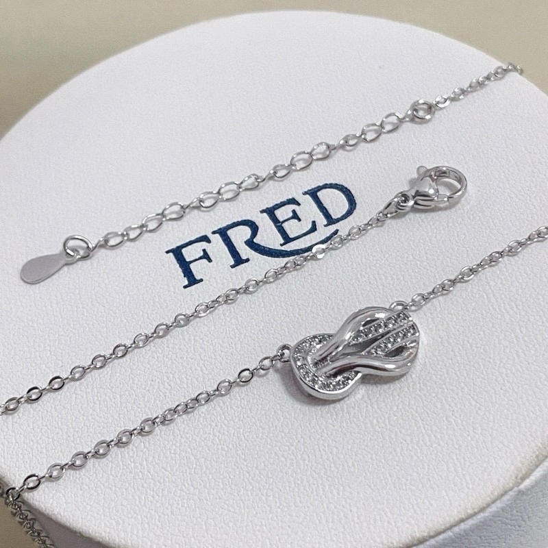 Comfortable Fred Necklaces 208054