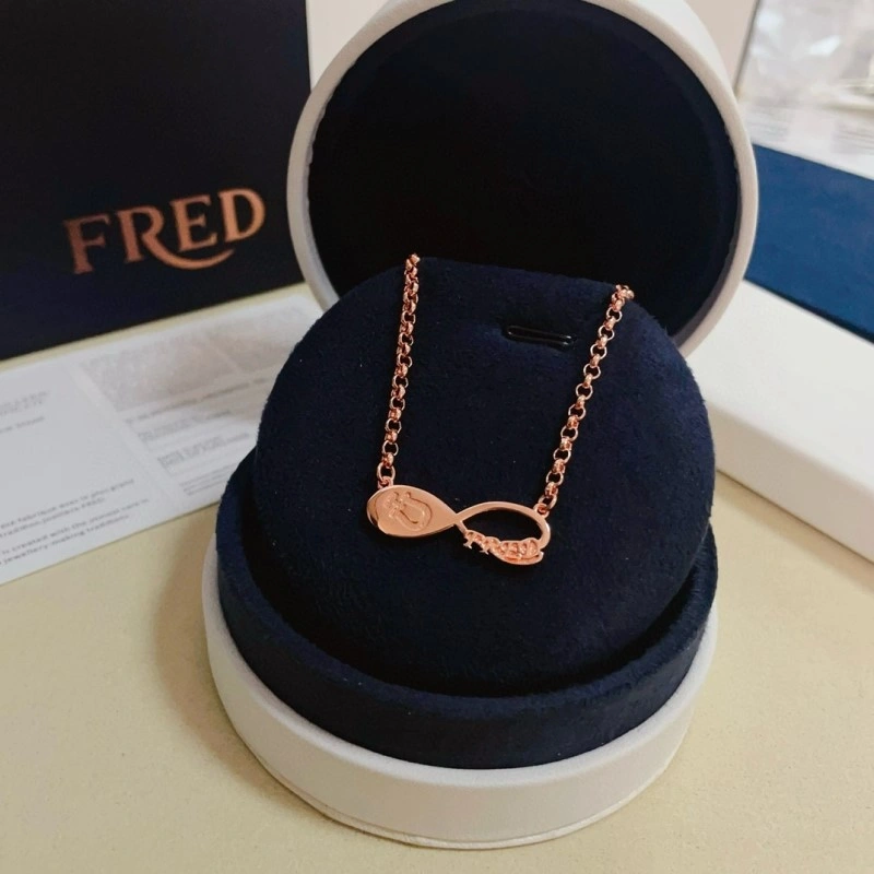 Classic Fred Necklaces 208045