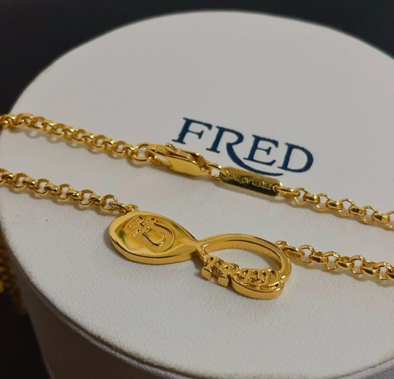 Classic Fred Necklaces 208045