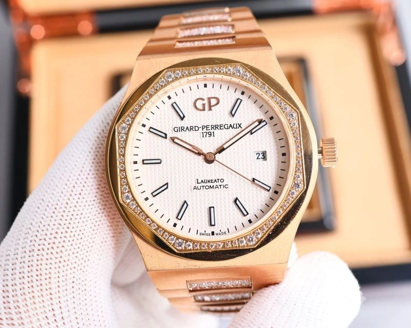 GIRARD-PERREGAUX Watches GoAnywhere 182599