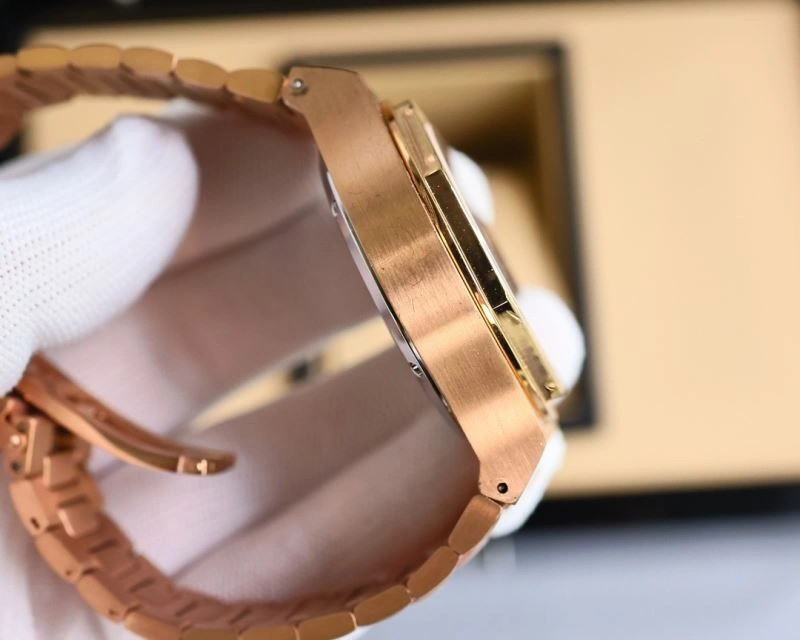 GIRARD-PERREGAUX Watches OnTrend 182595