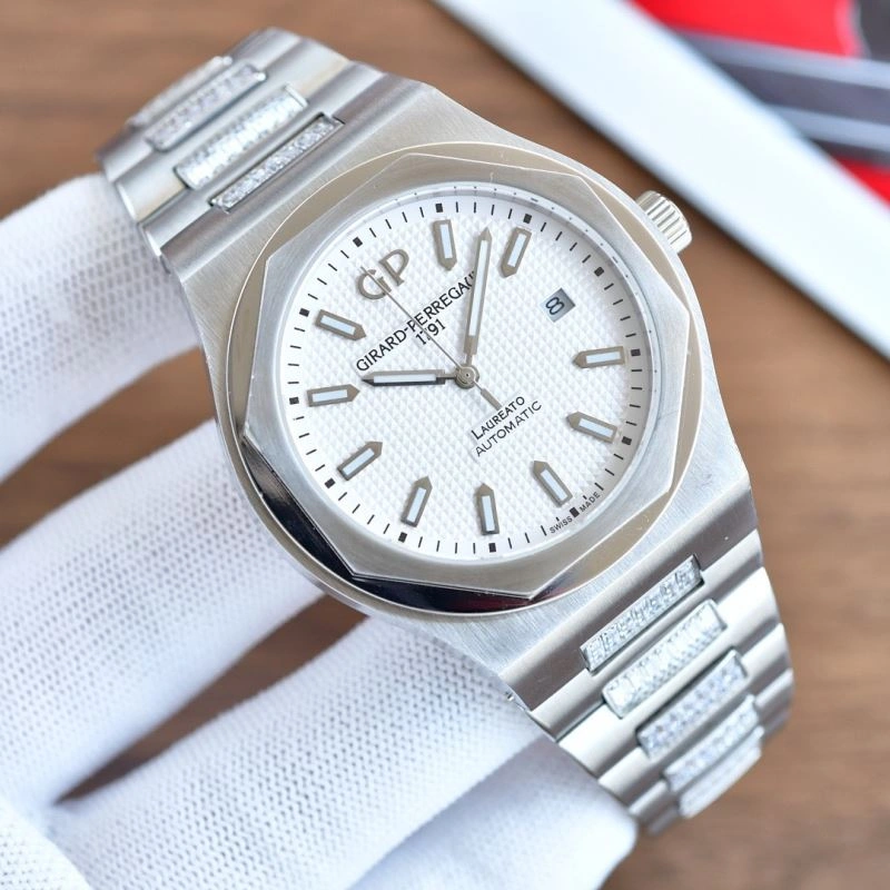 Compact GIRARD-PERREGAUX Watches 182594