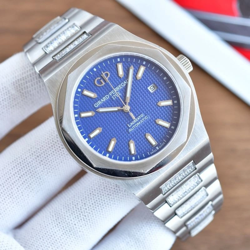 Compact GIRARD-PERREGAUX Watches 182594