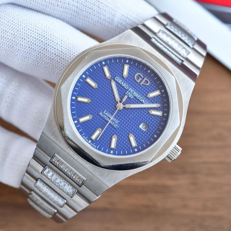 Compact GIRARD-PERREGAUX Watches 182594